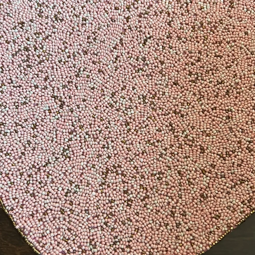 2 Cupcakes & Cashmere Beaded Heart Shaped Charger Placemat New 15” Pink White